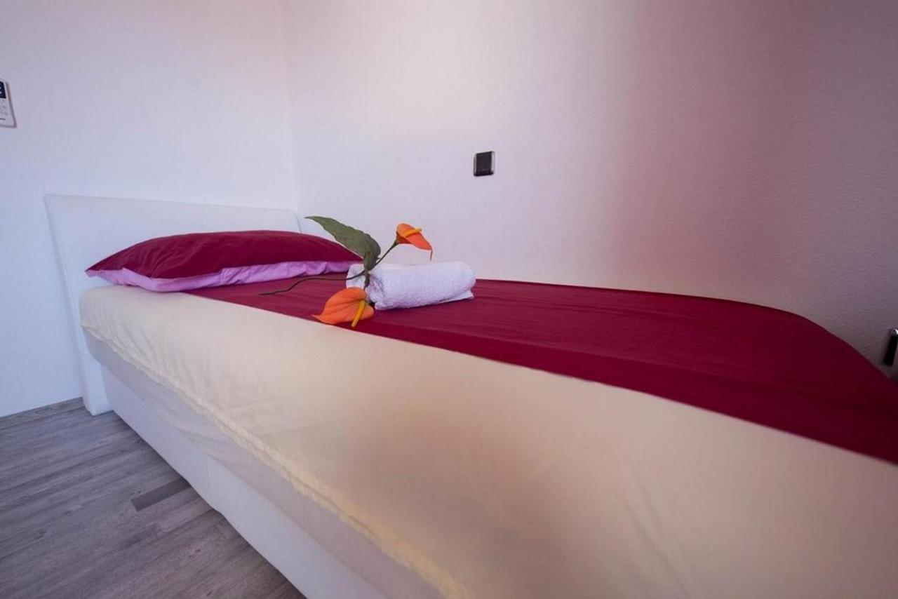 Rooms Aladino Trogir Rum bild
